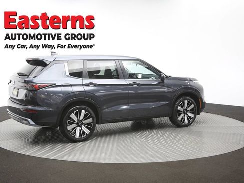 Used 2025 Mitsubishi Outlander SE AWD/4WD image 43