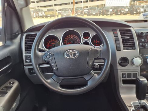 Used 2012 Toyota Tundra 2WD CrewMax w/ SR5 Pkg image 12