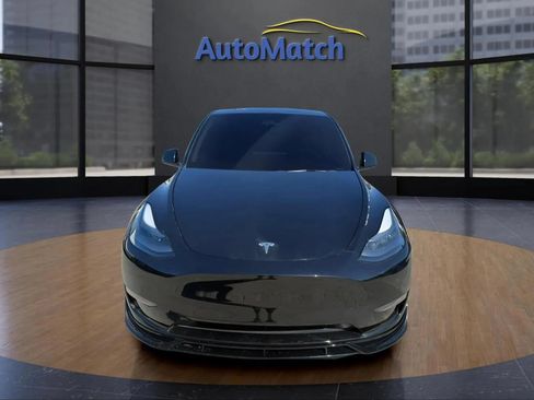 Used 2024 Tesla Model Y Long Range AWD/4WD image 2