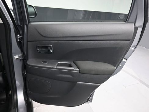 Used 2023 Mitsubishi Outlander Sport ES image 28