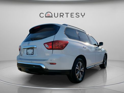 Certified 2020 Nissan Pathfinder S image 6