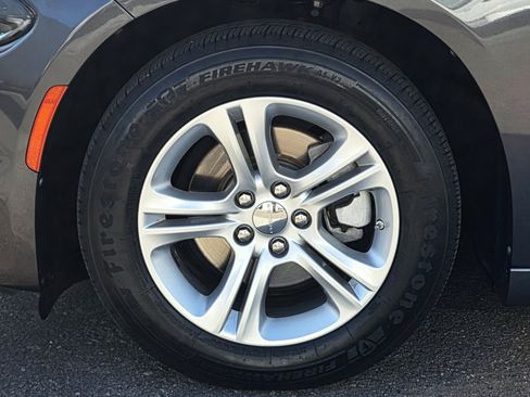 Certified 2022 Dodge Charger SXT RWD image 9