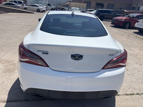 Used 2013 Hyundai Genesis 2.0T RWD image 6