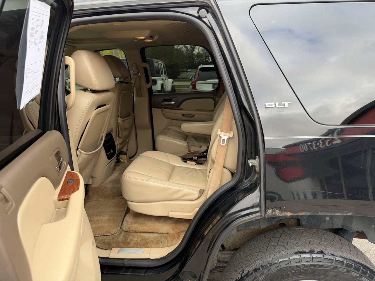 Used 2007 GMC Yukon SLT w/ SLT Preferred Equipment Group AWD/4WD image 10