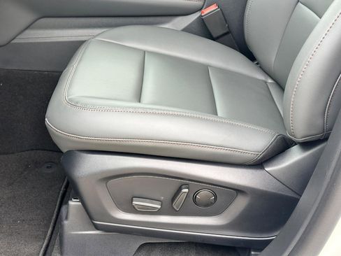 New 2026 Ford Explorer Active image 12