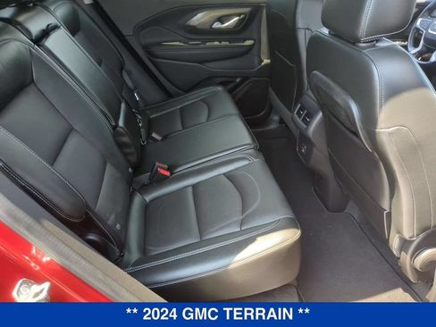 Used 2024 GMC Terrain SLT AWD/4WD image 21