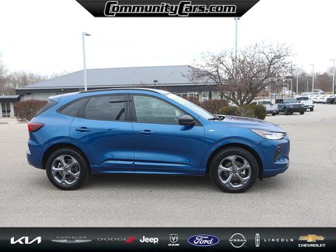 Used 2023 Ford Escape ST-Line w/ Tech Pack #1 image 8