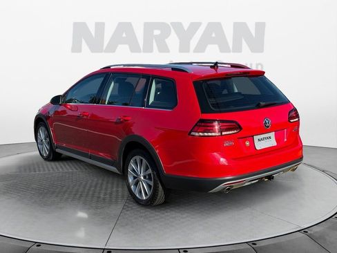 Used 2018 Volkswagen Golf Alltrack SE image 6