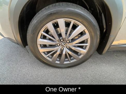 Used 2024 Nissan Pathfinder SL w/ SL Premium Package AWD/4WD image 10