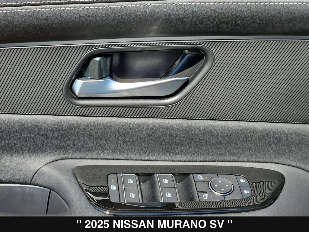 Used 2025 Nissan Murano SV FWD image 15