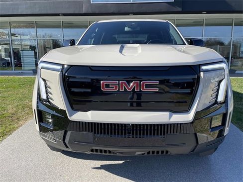 New 2026 GMC Sierra EV Elevation w/ LPO, Elevation Dark Package image 16