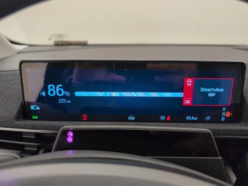 Certified 2025 Ford Mustang Mach-E Premium image 27