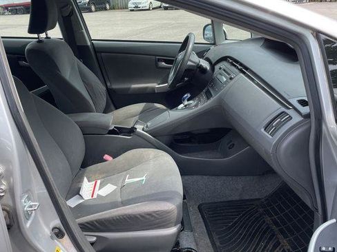 Used 2010 Toyota Prius Five image 12