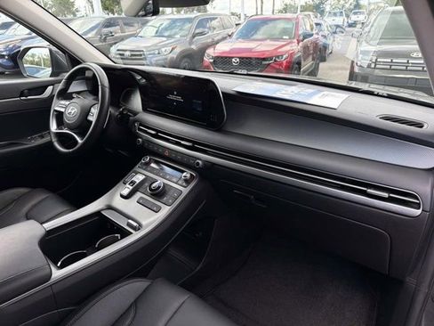 Used 2024 Hyundai Palisade SEL FWD image 18