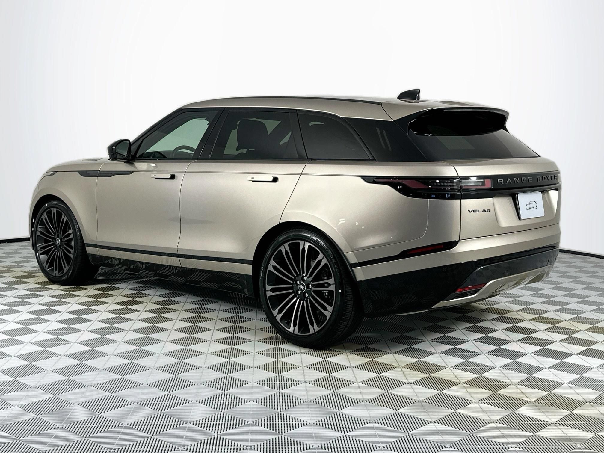 Used 2026 Land Rover Range Rover Velar Dynamic SE AWD/4WD image 7