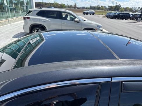 Used 2018 Kia Optima EX w/ Premium Package image 5