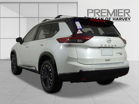 New 2026 Nissan Rogue Platinum w/ Platinum Premium Package AWD/4WD image 3