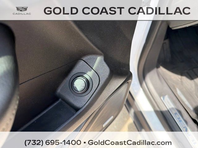 Used 2020 GMC Terrain Denali w/ Denali Premium Package AWD/4WD image 17