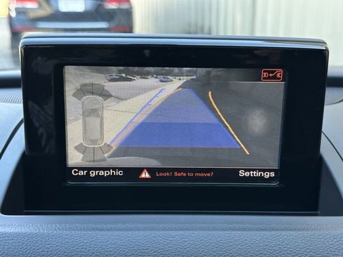 Used 2017 Audi Q3 2.0T Premium image 23