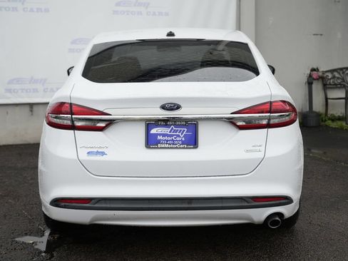 Used 2018 Ford Fusion SE FWD image 6