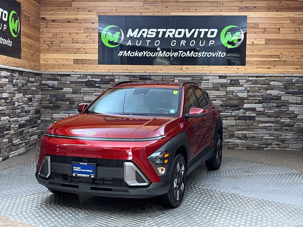 Used 2024 Hyundai Kona SEL w/ Convenience Package AWD/4WD image 3