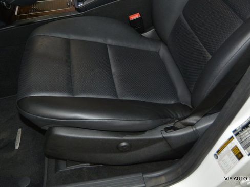 Used 2015 Mercedes-Benz GLK 350 2WD image 17