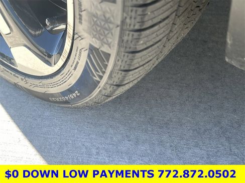 Used 2021 Volvo XC40 T5 Momentum w/ Protection Package Premier image 15