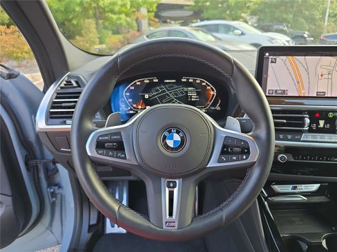 Used 2024 BMW X4 M40i image 31