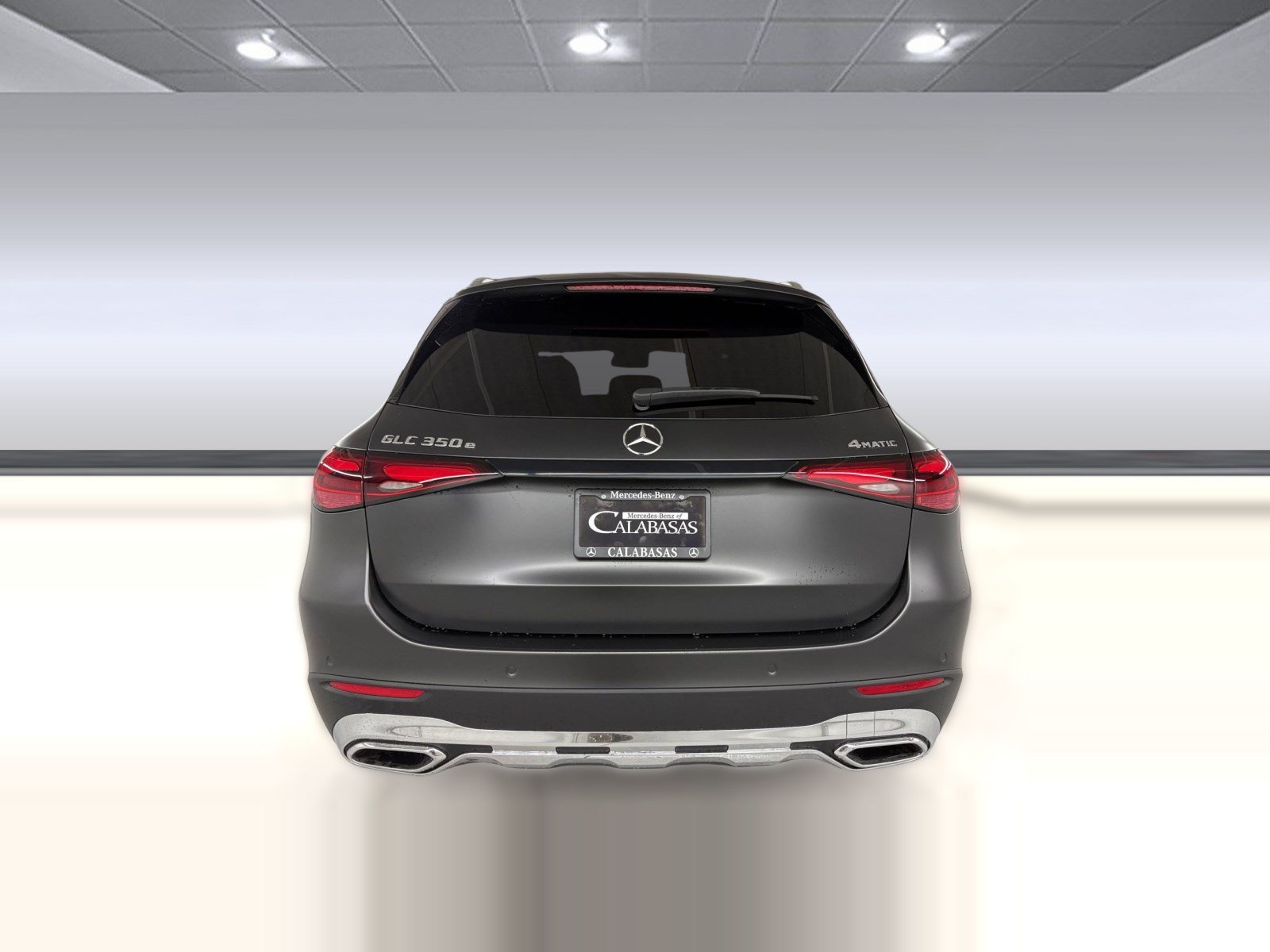 Used 2025 Mercedes-Benz GLC 350e 4MATIC image 10