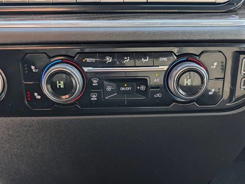 Used 2023 Chevrolet Silverado 1500 LT image 23