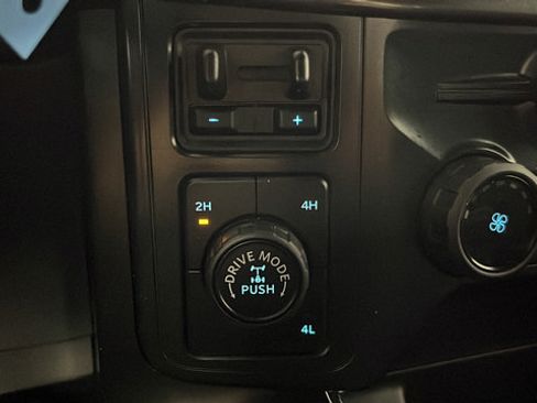 Used 2025 Ford F150 STX w/ Equipment Group 200A AWD/4WD image 27
