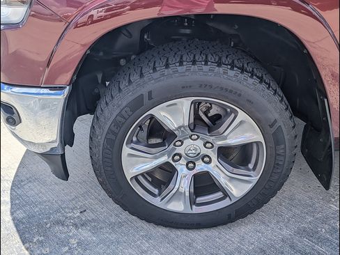 Used 2020 RAM 1500 Laramie AWD/4WD image 17