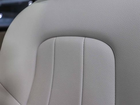 Used 2023 Mercedes-Benz GLB 250 image 26