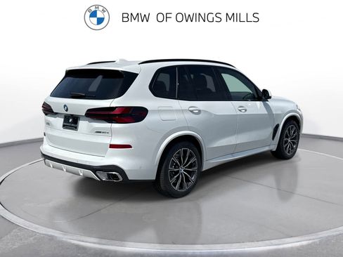 New 2026 BMW X5 xDrive50e w/ M Sport Package AWD/4WD image 9
