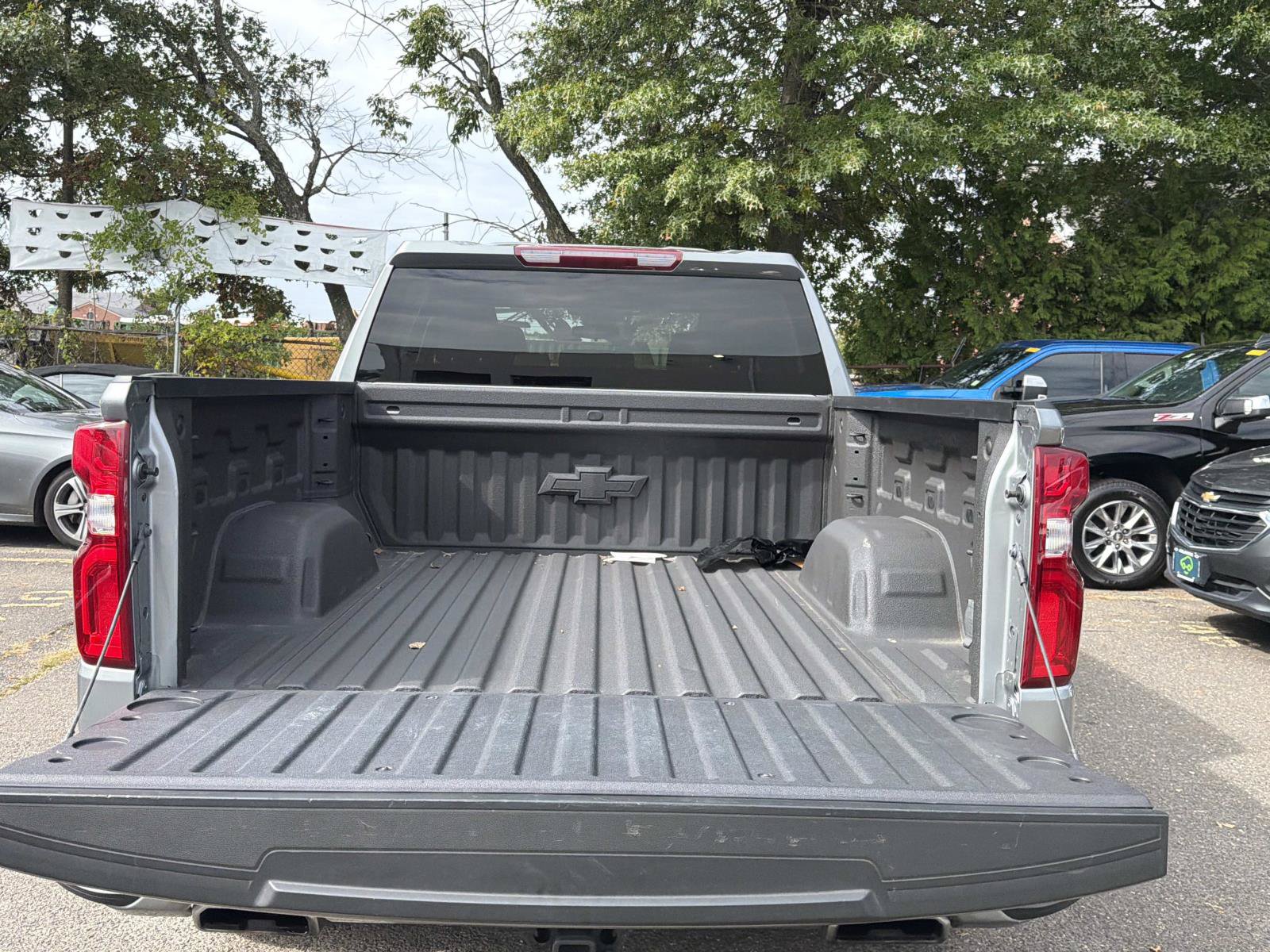Used 2023 Chevrolet Silverado 1500 RST AWD/4WD image 7
