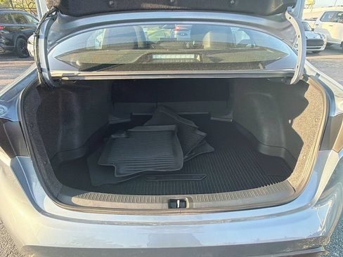 Used 2025 Toyota Corolla SE w/ SE Premium Package FWD image 25