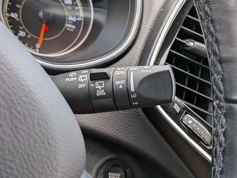Used 2021 Jeep Cherokee Limited AWD/4WD image 34