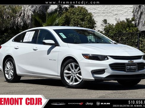 Used 2018 Chevrolet Malibu LT image 1