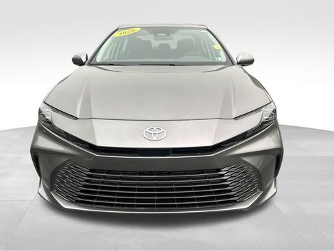 Certified 2026 Toyota Camry XLE AWD/4WD image 8