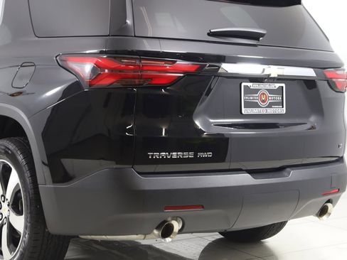 Used 2023 Chevrolet Traverse LT w/ LT Premium Package AWD/4WD image 23