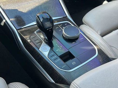 Used 2020 BMW 330i Sedan w/ Premium Package RWD image 16