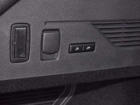 New 2026 Lincoln Nautilus Premier AWD/4WD image 37