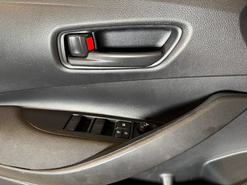 Used 2023 Toyota Corolla LE FWD image 19