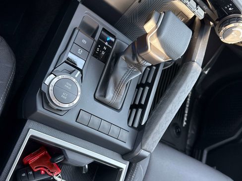 Used 2025 Toyota Tacoma SR5 image 19