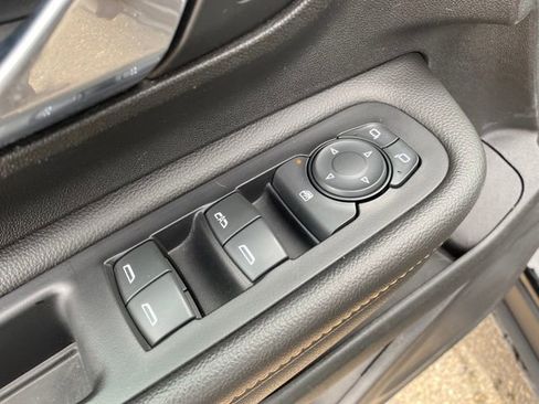 Certified 2019 GMC Terrain SLE w/ Driver Convenience Package image 17