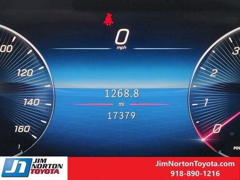 Used 2024 Mercedes-Benz GLA 250 4MATIC image 18