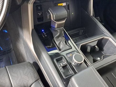 Used 2024 Toyota Tundra Limited image 32