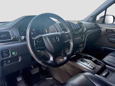 Certified 2022 Honda Pilot TrailSport image 9