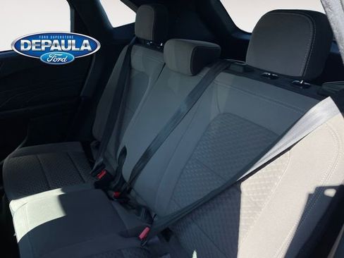 Used 2022 Ford Escape SE image 17