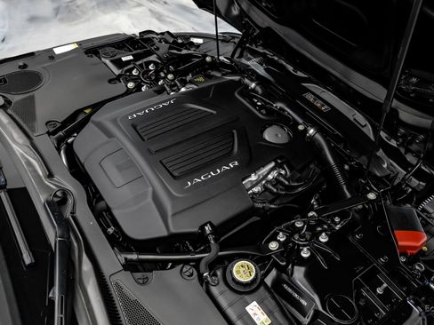 Used 2021 Jaguar F-TYPE R-Dynamic AWD/4WD image 92